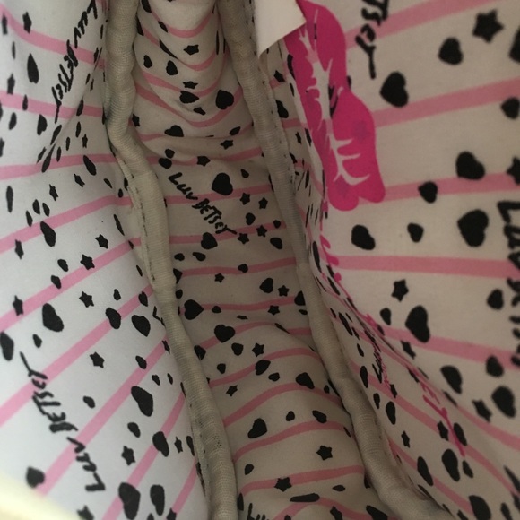 Super adorable Betsey Johnson cat kitty messenger - Picture 4 of 8